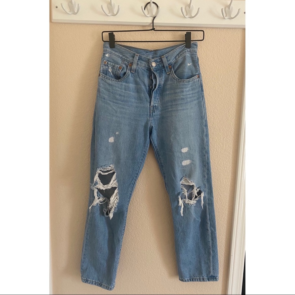 Levi’s 501 cropped jeans